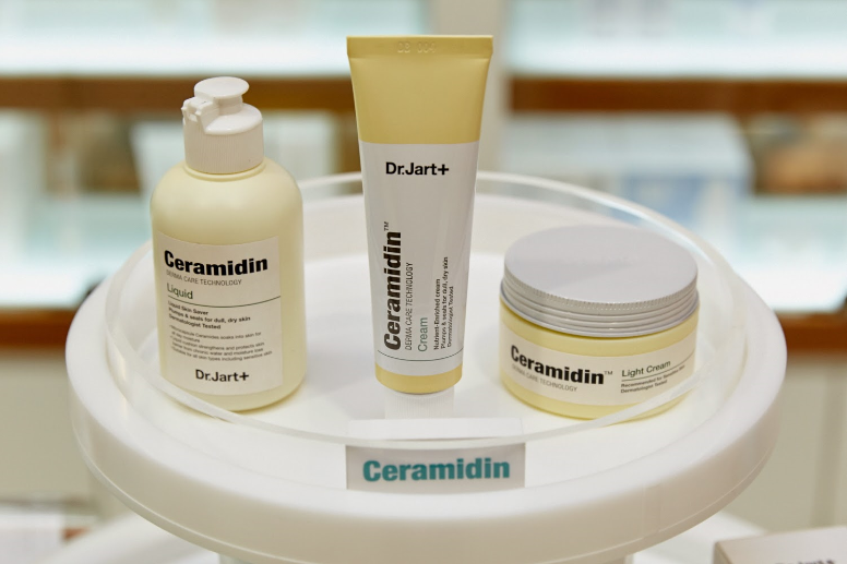 尽管以BB霜最为出名，Dr. Jart拥有完整的产品线，包括彩妆、护肤霜、清洁产品以及面膜等。