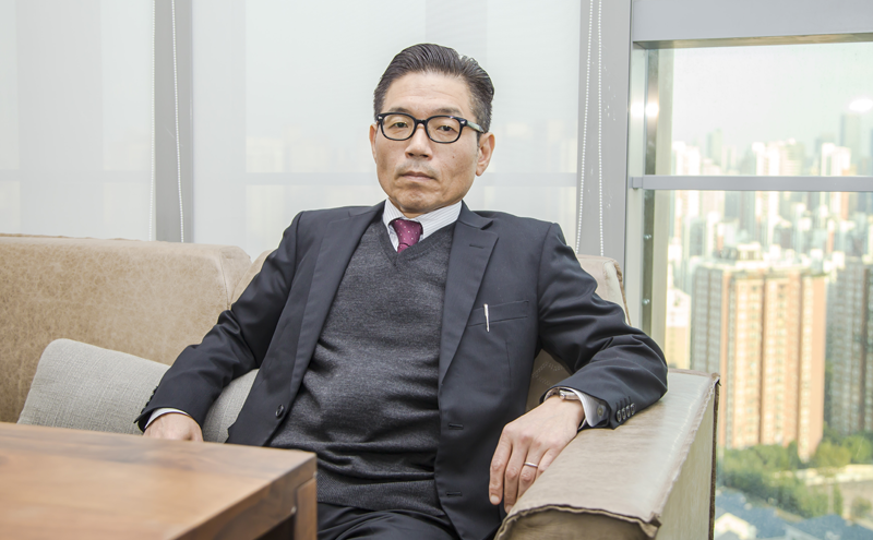 妆闻天下日报:上美掀人才战/欧莱雅玩VR/以及更多 妆闻天下日报:上美掀人才战/欧莱雅玩VR/以及更多