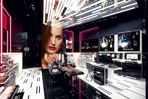 DIOR纽约世贸中心全新形象专卖店 DIOR纽约世贸中心全新形象专卖店