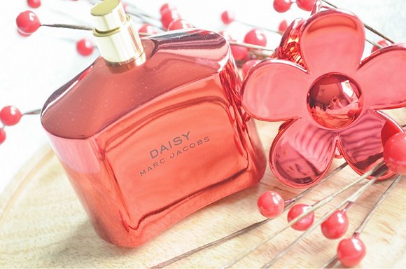 Marc Jacobs假日限量版小雏菊 Marc Jacobs假日限量版小雏菊