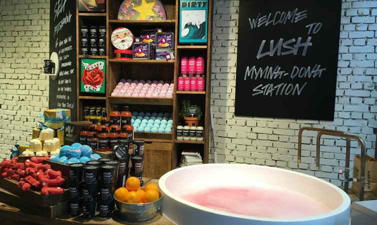 Lush化妆品