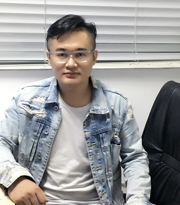 杭州氏兰町执行董事于毅