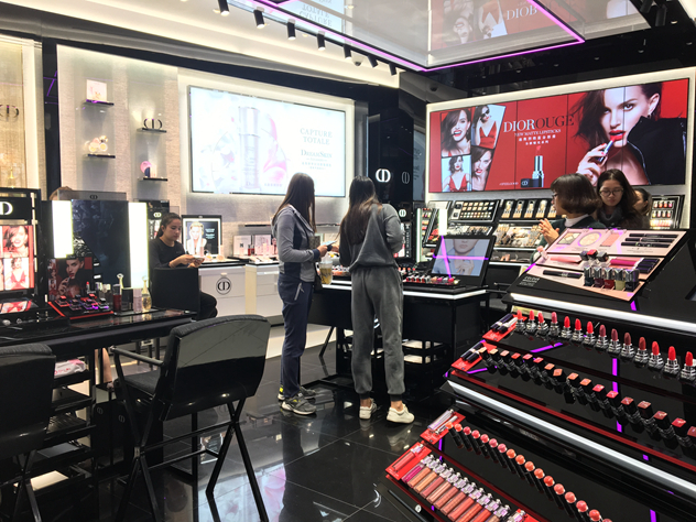 迪奥彩妆概念精品店