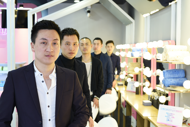艾蓓拉化妆间 艾蓓拉化妆间