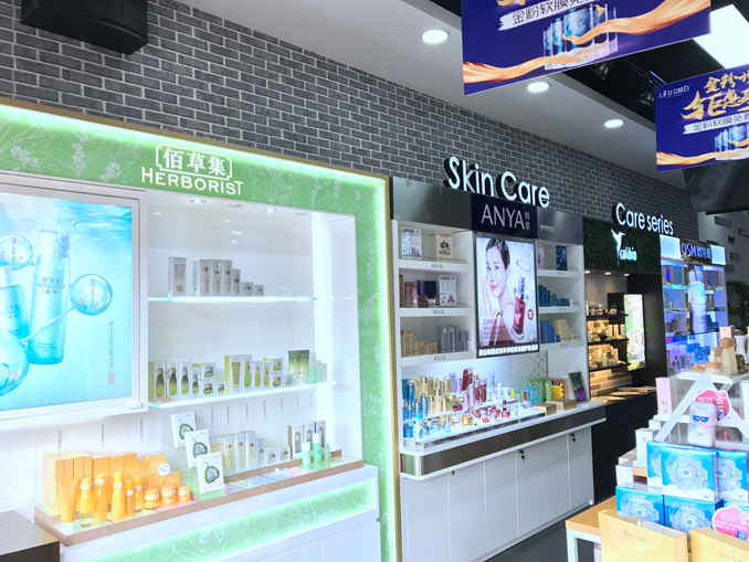1506741684428073.jpg 乐莎思尔店内护肤区06.jpg