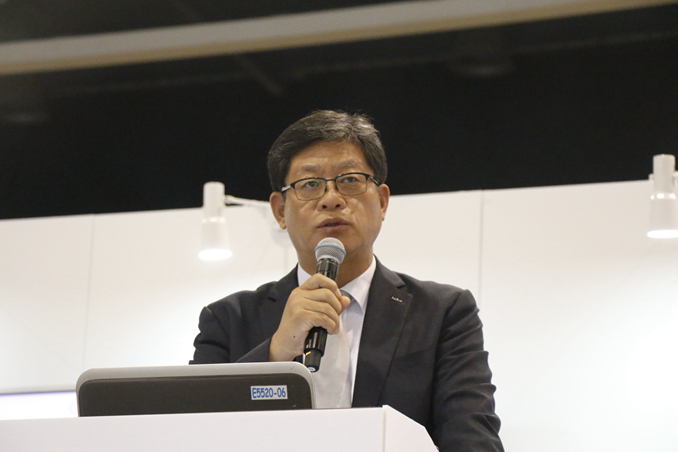 大韩振兴贸易投资公社主席兼行政总裁Jaehong Kim 大韩振兴贸易投资公社主席兼行政总裁Jaehong Kim