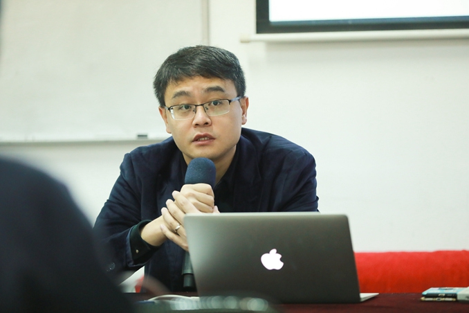 1511229953840336.jpg 刘江清华站_副本.jpg
