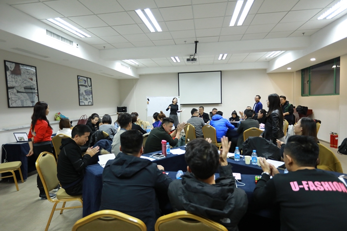 1511230048910252.jpg 晚自习1_副本.jpg