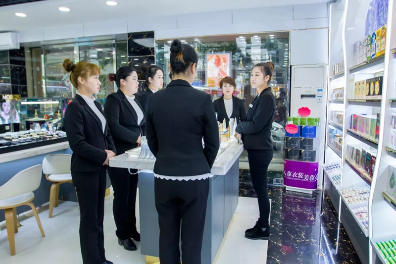 化妆品店销售 化妆品店销售