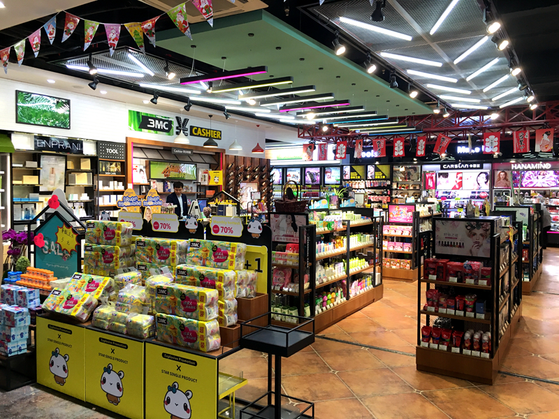 零售展示区 零售展示区