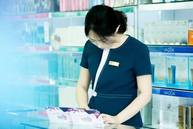 化妆品店BA 化妆品店BA