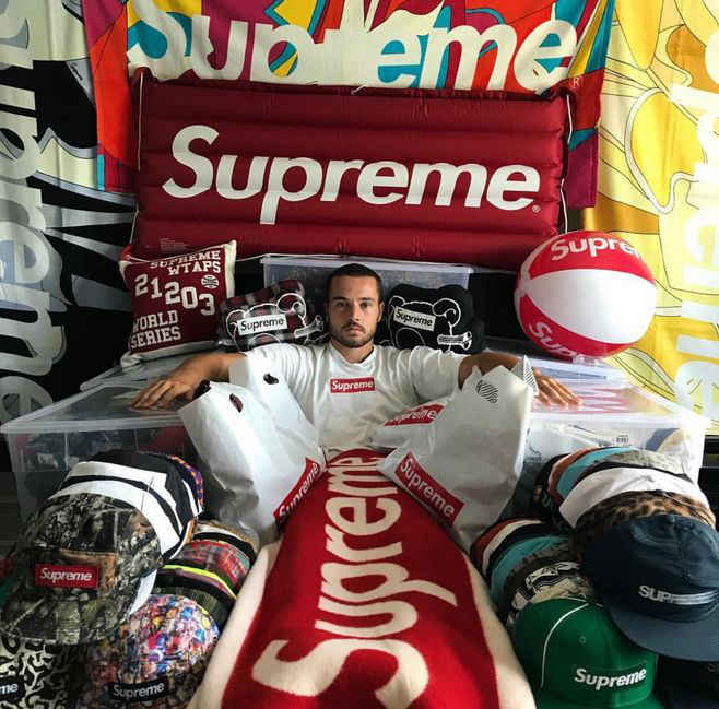 1531715052115693.jpg Supreme_副本.jpg