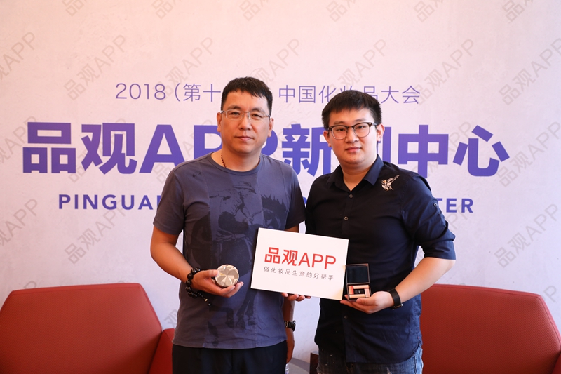 高柏诗董事总经理王志亮(左) 高柏诗董事总经理王志亮(左)