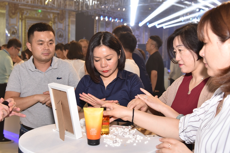 温碧泉会议现场沙龙会 温碧泉会议现场沙龙会
