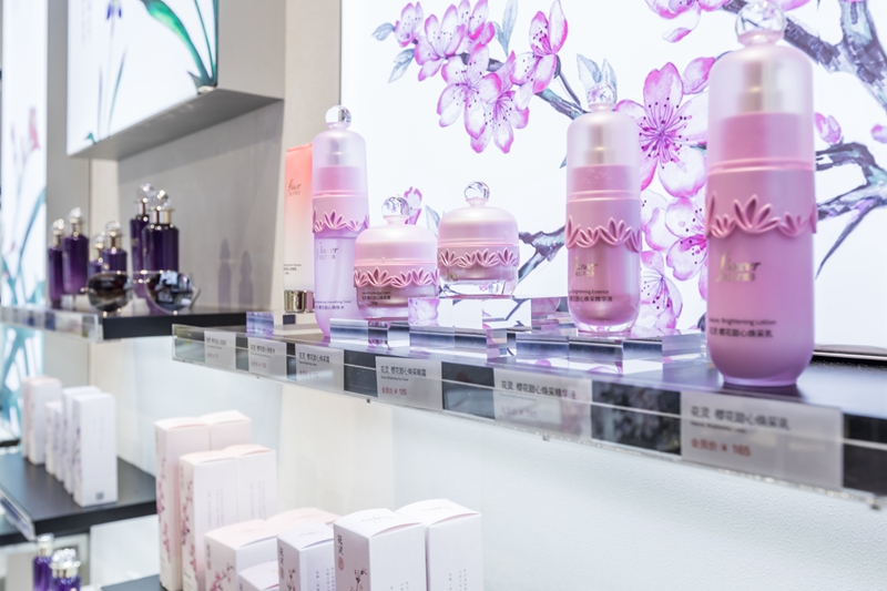 花灵单品牌店樱花系列陈列 花灵单品牌店樱花系列陈列