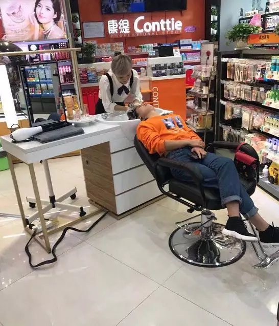 1540474216925911.jpg 未命名_副本.jpg