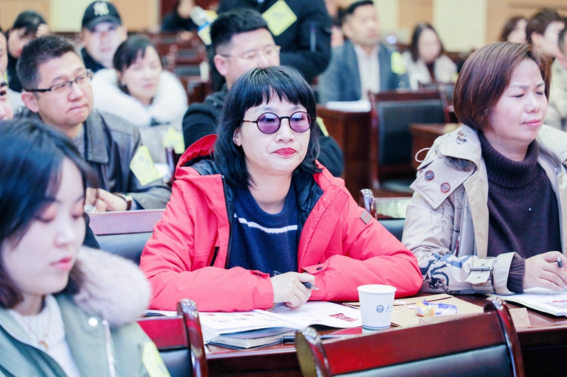 1544514614618722.jpg 学员上课1.jpg
