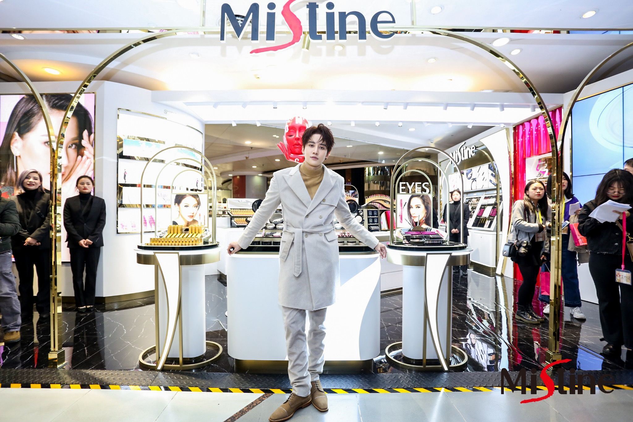 Mistine蜜丝婷