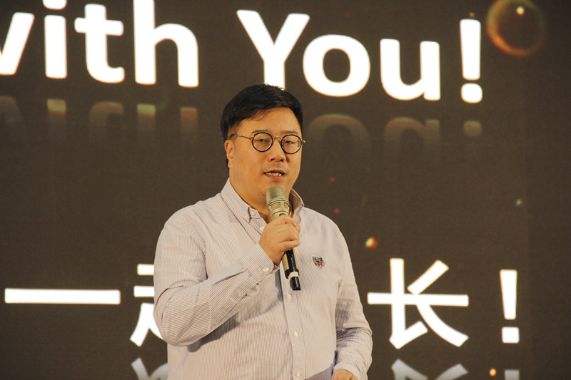 1557288197346706.jpg 01京东美妆事业部总经理Terry_副本.jpg