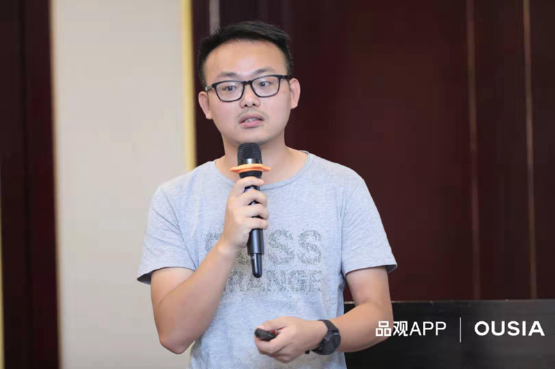1566382206819846.jpg 邓俊_副本.jpg