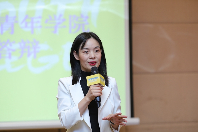 1572250127467187.jpg 品观APP董事长邓敏.jpg