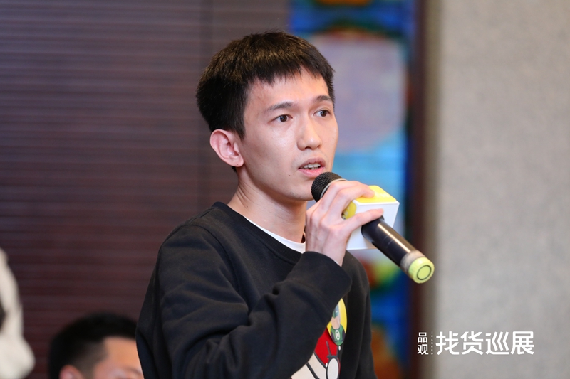 1573712469772935.jpg 钱冰川.jpg