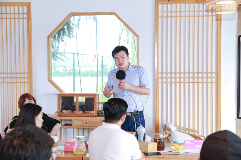 美丽修行商务部负责人黄靖.jpg