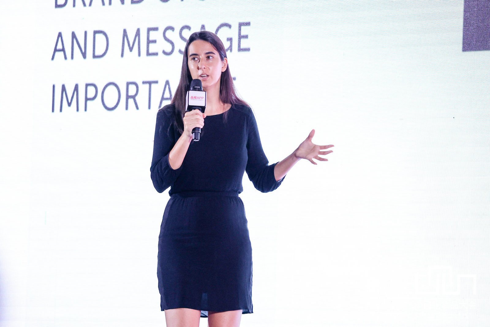 Emma Chateauneuf 1.jpg