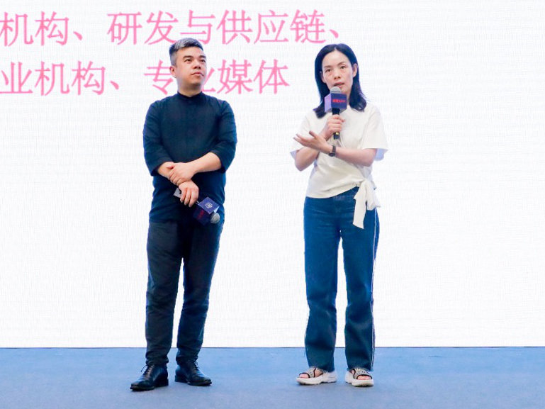 化妆品大会丨今天，化妆品行业首个新锐品牌商学院成立！