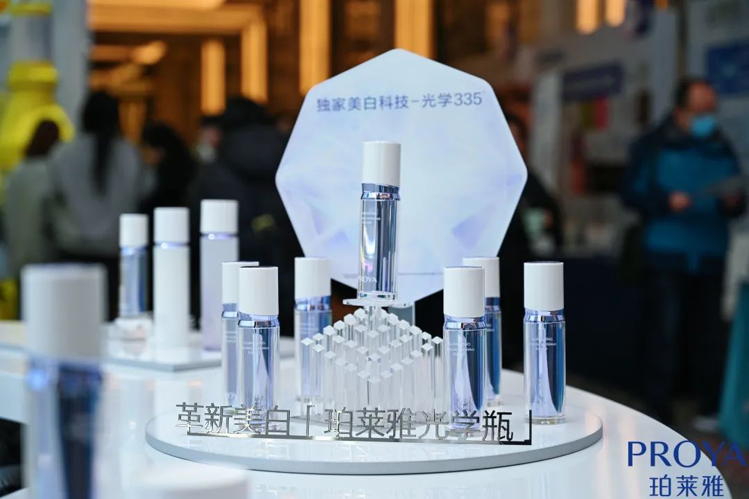美白市场将破1000亿，新标杆来了！