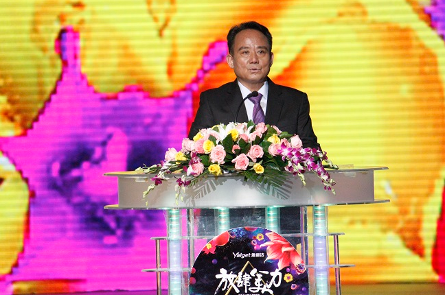 会上,雅丽洁集团董事长吕南明首先指出,随着今年零售寒冬的到来,目前