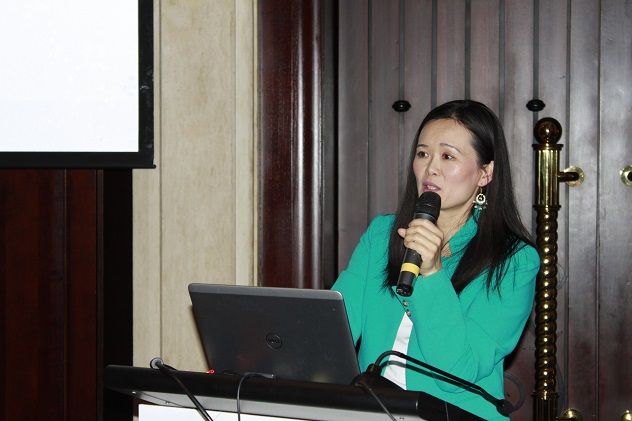 其中许丽平特别指出,从尼尔森的数据分析来看,2015年引领线下市场增长