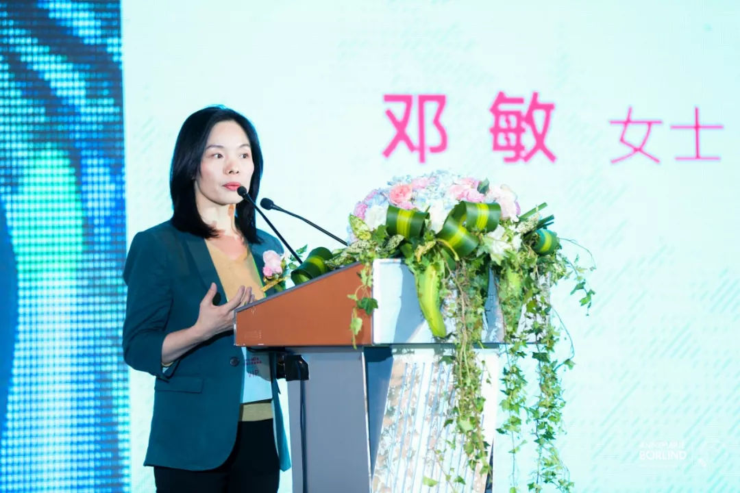 邓敏看来,在进口品走热的大势之下,将自然,有机,可持续作为价值观的