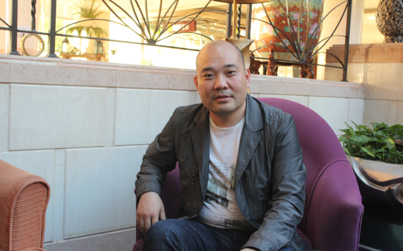 质疑者认为,宏之达掌舵者王建双将"资金,服务,人才"瞄准一个品牌发力