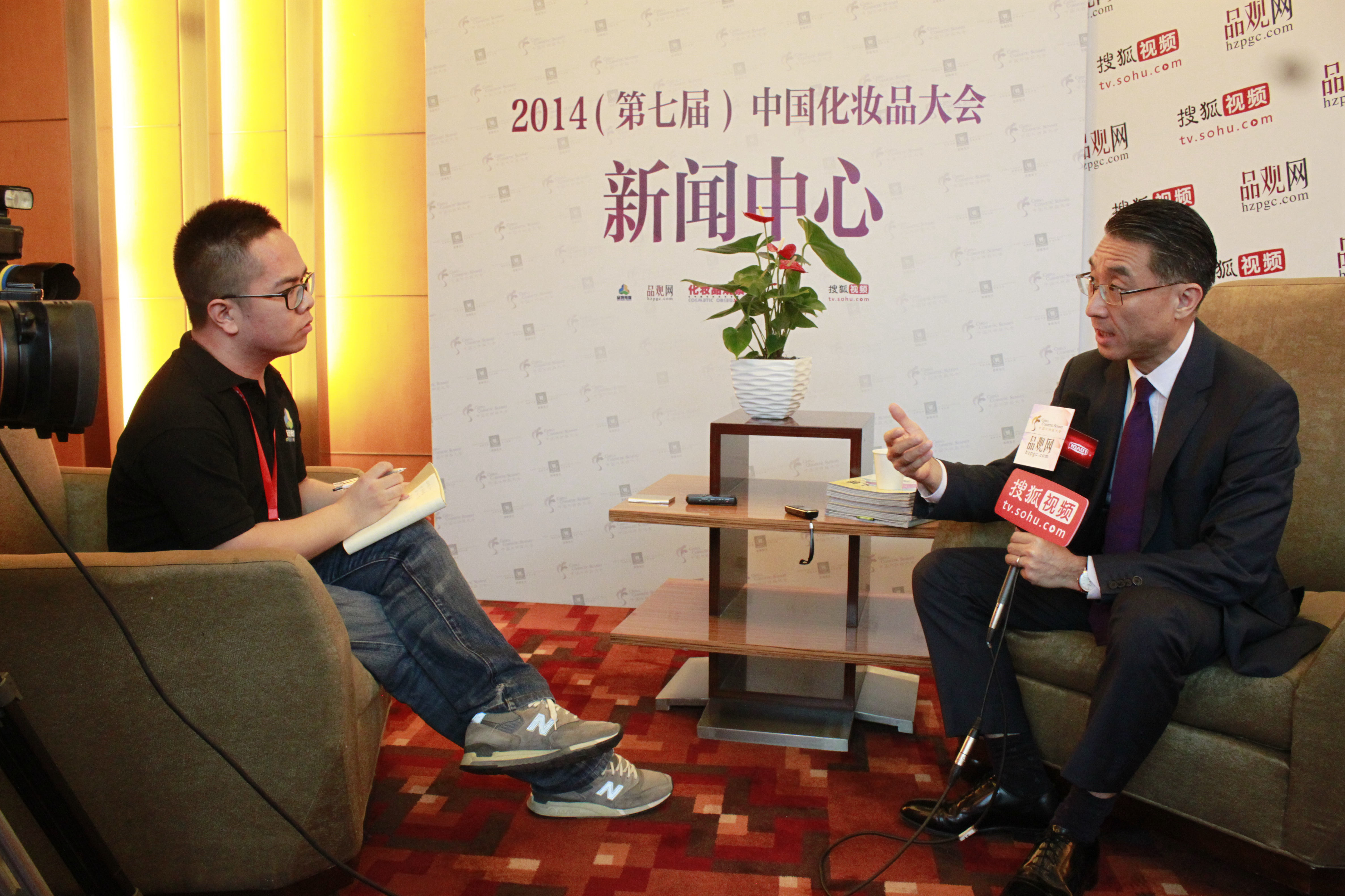 [专访室]家化董事长谢文坚：当前阵痛是家化未来财富
